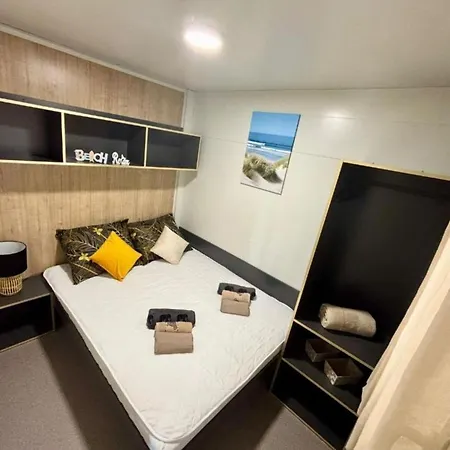 Tj Escape - Mobile With Hot Tub And Terrace * Pakoštane